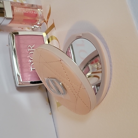 Dior Blush and Lip Set in Soft Pink With Mirror - Picture 12 of 12